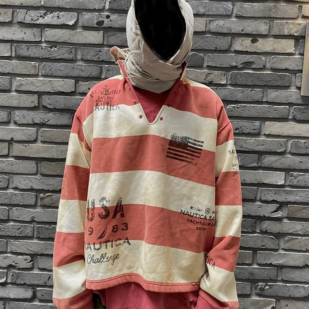 언더마이카 노티카 데미지드 오픈카라 풀오버 핑크