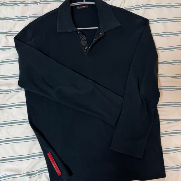 [L] 프라다스포츠 롱슬리브 pkt