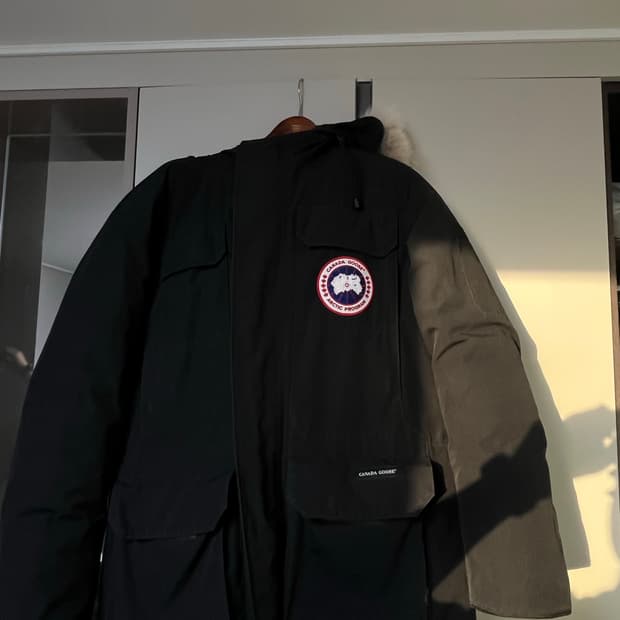 캐나다구스 블랙 패딩 XL  Canada Goose 4567MA