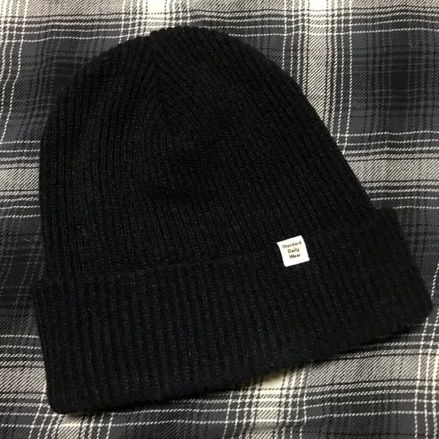 스펙테이터 산하 with mnw 아크릴 블랙 비니