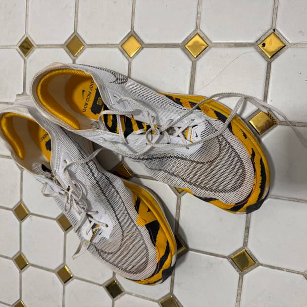 나이키 런닝화 320