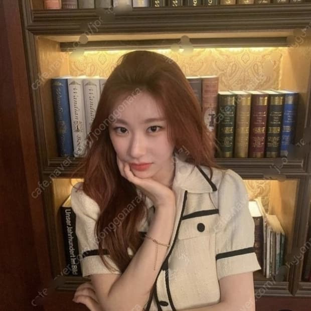 OIC 오아이오아이컬렉션 퍼프 트위드 하프 자켓 사이즈 44~55