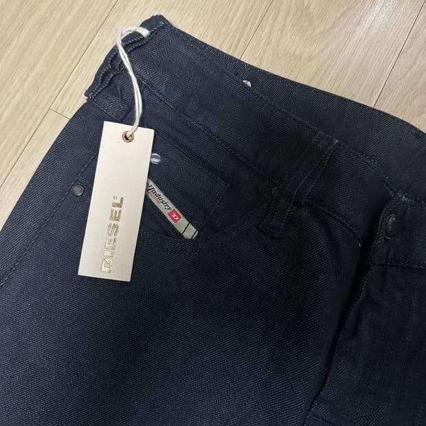 디젤 생지 로우라이즈 부츠컷 팬츠 29 새상품