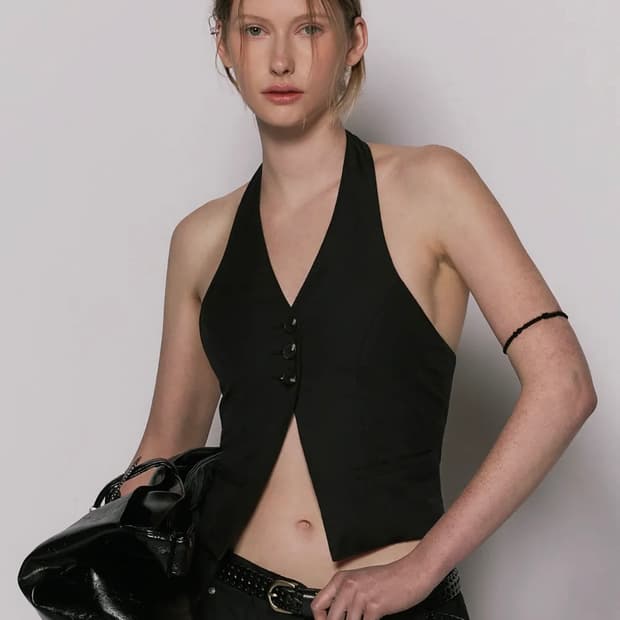 Evelyn halter neck vest black