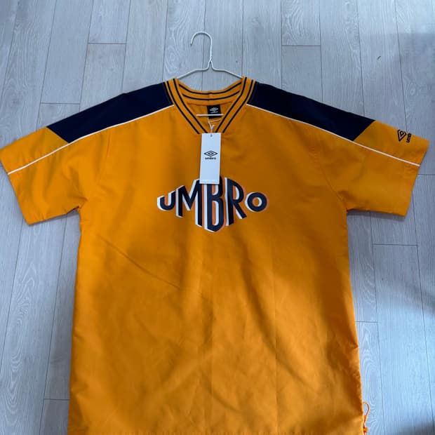 새상품 . 엄브로 머스타드 웜업