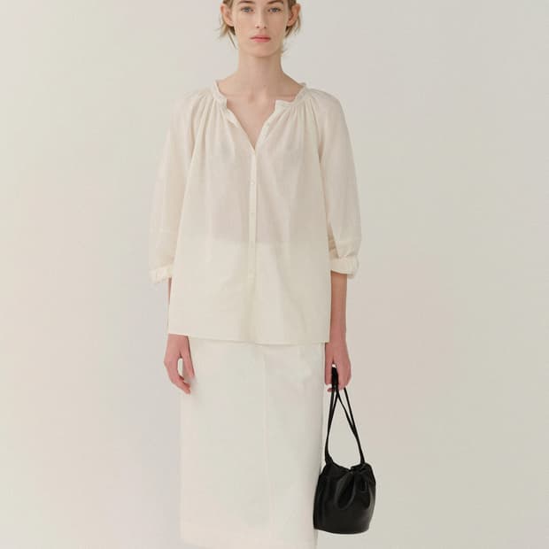 급처) 킨더살몬 블라우스