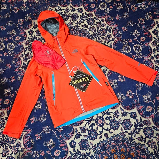 (새상품) 노스페이스 서밋시리즈 고어텍스 경량 바람막이