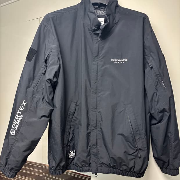 디네뎃 퍼텍스 바람막이 블랙