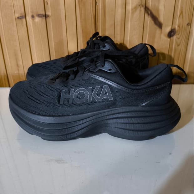 235mm 호카오네오네 본디8 와이드 러닝화 쿠션화