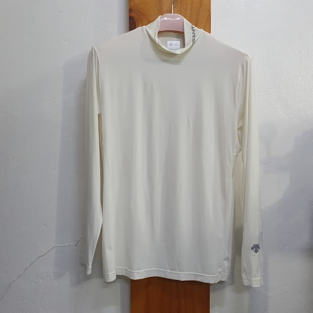 데상트 긴팔 골프티(110)