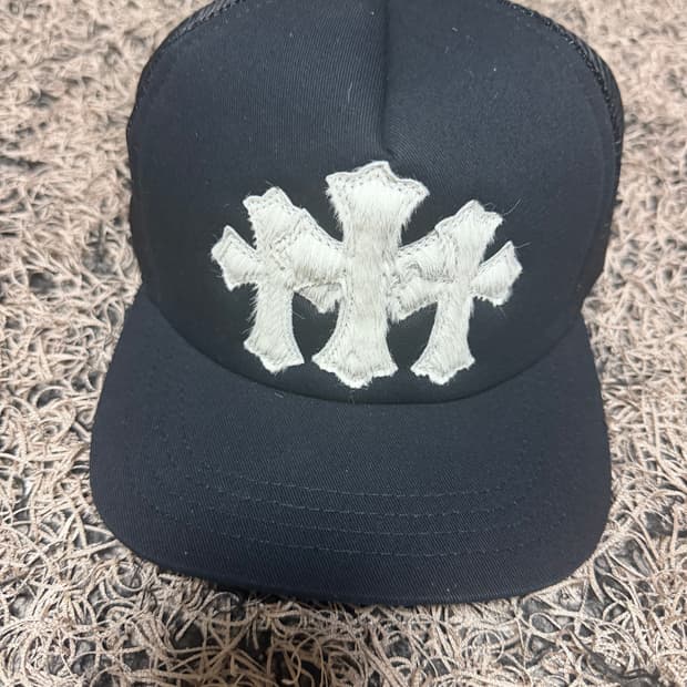 크롬하츠 세메터리 트럭커 모자 송치 크로스