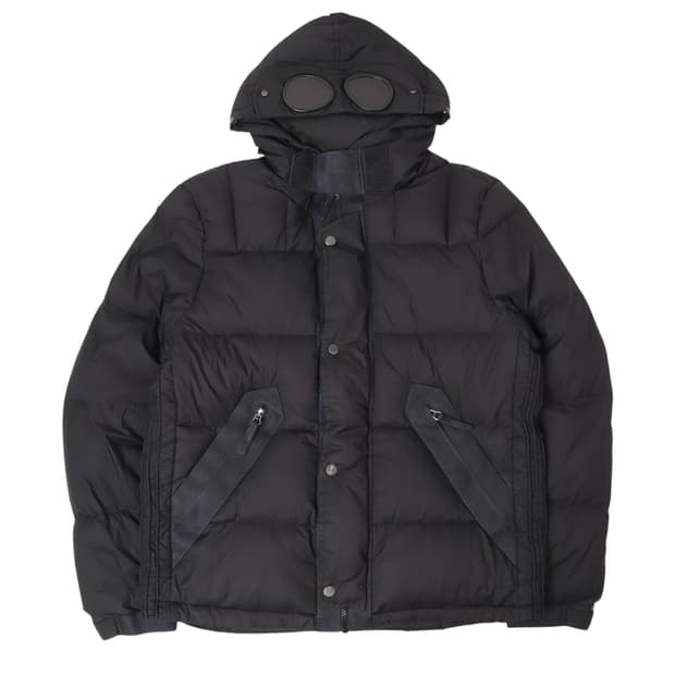 CP컴퍼니 고글 덕다운 나일론 쉘 패딩
