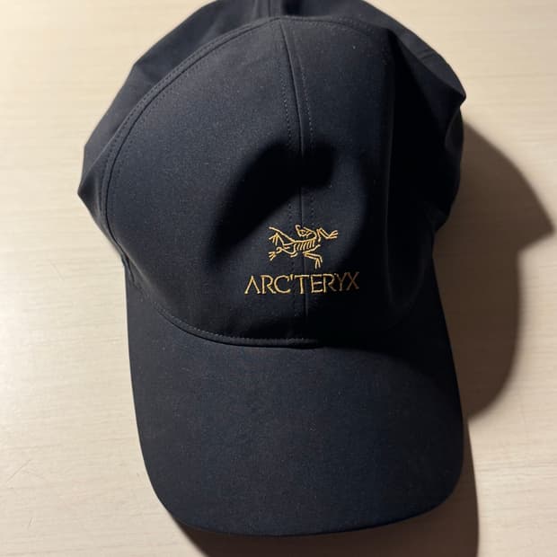 아크테릭스 모자