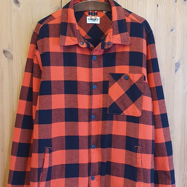 100.팀버랜드 양털 체크남방