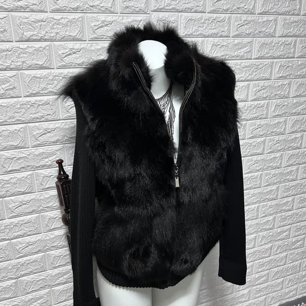 코요테 퍼 니트 슬리브