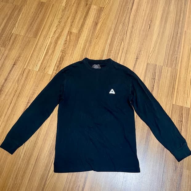 팔라스 롱슬리브