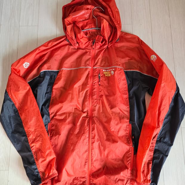 마운틴하드웨어 바람막이 xl105