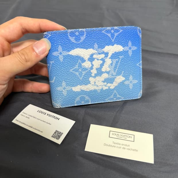 [새상품급.정품] 루이비통 이클립스 클라우드 반지갑