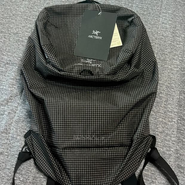 아크테릭스 컨실 15 백팩 블랙