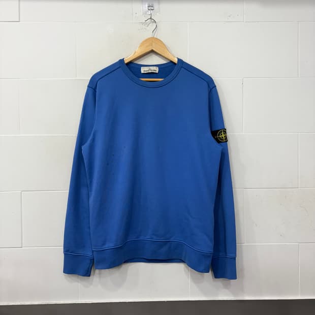 스톤아일랜드 시그니처 와펜 로고 패치 크루넥 스웨트셔츠