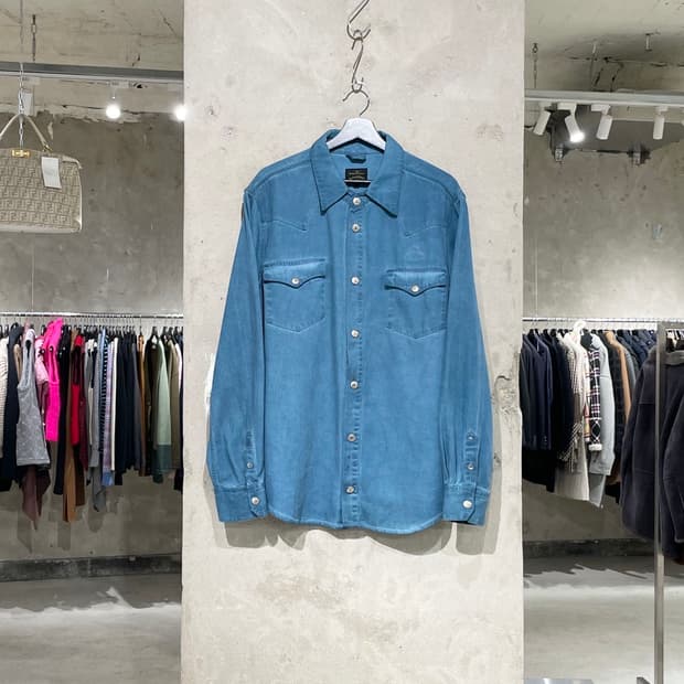 비비안 웨스트우드 앵글로마니아 아쿠아 블루 스냅 버튼 데님 셔츠