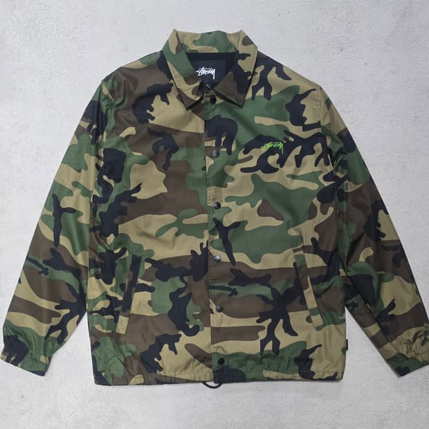 Stussy Camo coach jacket 