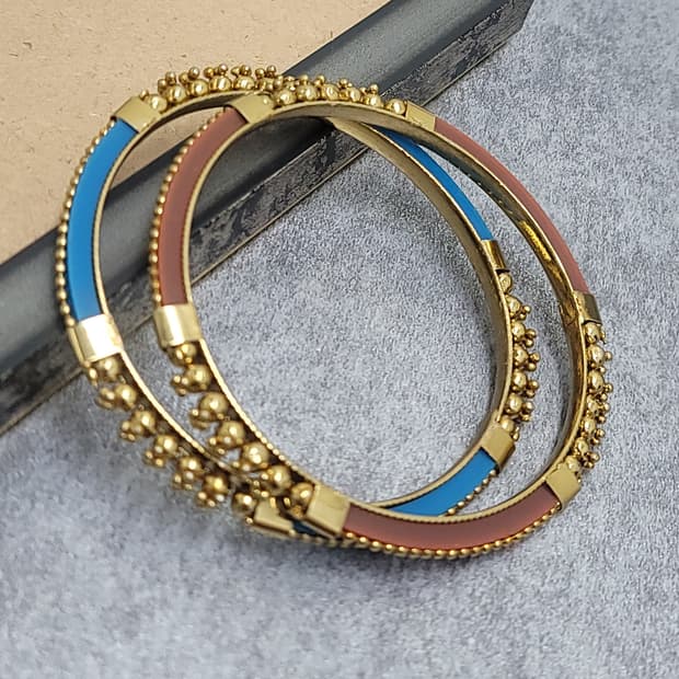 vintage bangle set