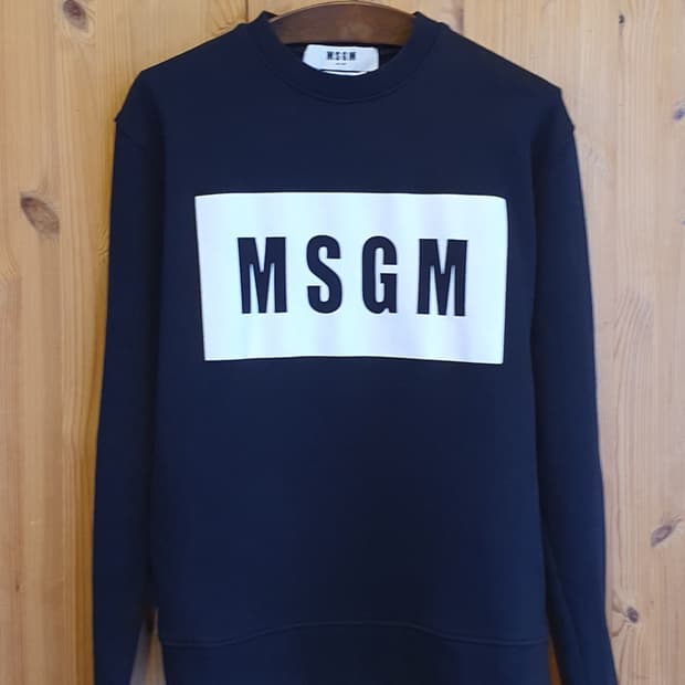 66.MSGM 박스로고 맨투맨