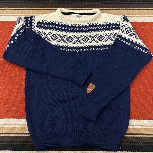 데일오브노르웨이 코티나1956 니트