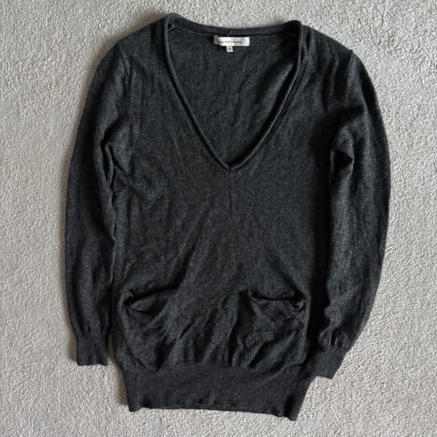 일본빈티지 green label relaxing 차콜 작사 브이넥 니트