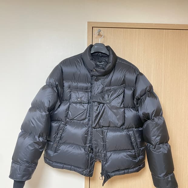 이스트로그 CBA 다운 패딩 판매