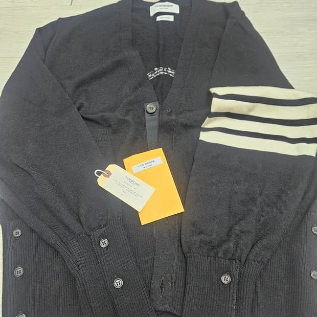 톰브라운 가디건