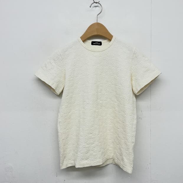 꼼데가르송 트리콧 엠보싱 반팔 티셔츠