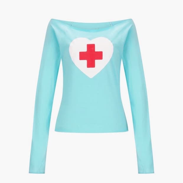 샵페어리 체리쉬 컷 오프 하트 오프숄더 티셔츠