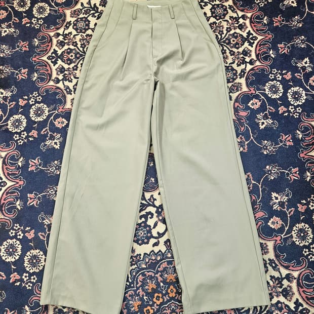 캐롯(CARROT) 핀턱 하이웨스트 슬렉스 Ssize