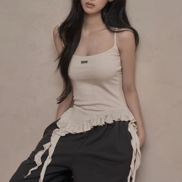 카키포인트 러플 레이어드 슬리브 크림