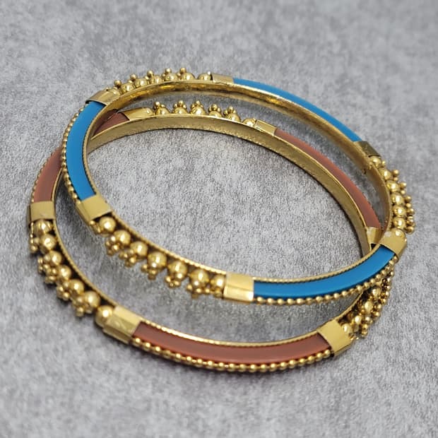 vintage bangle set