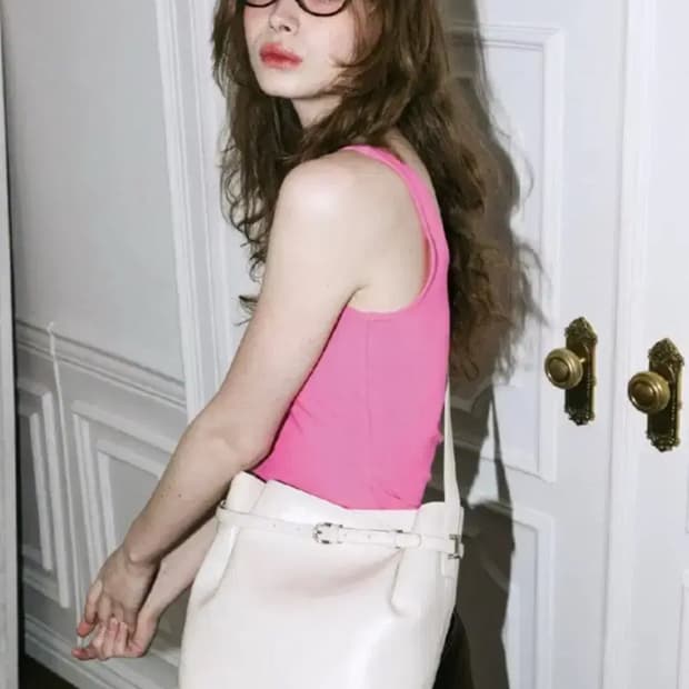 (새상품) 엘바테게브 멜로리라지 버킷백 페일스톤