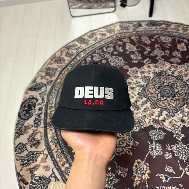 데우스 트러커캡