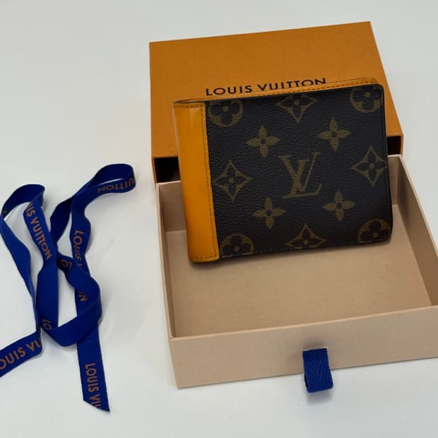A / 루이비통 멀티플 월릿 모노그램 마카사르 사프란 옐로우