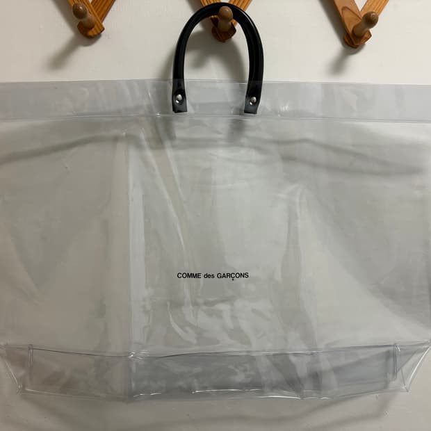 꼼데가르송 PVC 토트백