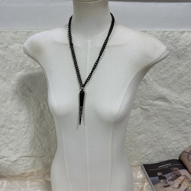 빈티지 고딕 리벳 큐빅 쿠바체인 목걸이