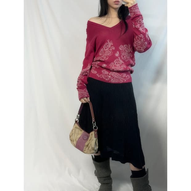 크리스찬디올 스포츠 브이 넥 니트