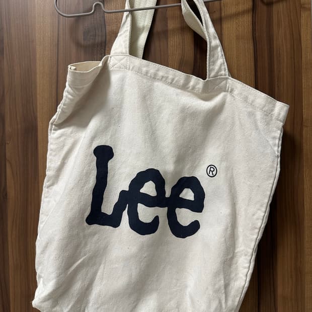 Lee 숄더백 로고 네이비