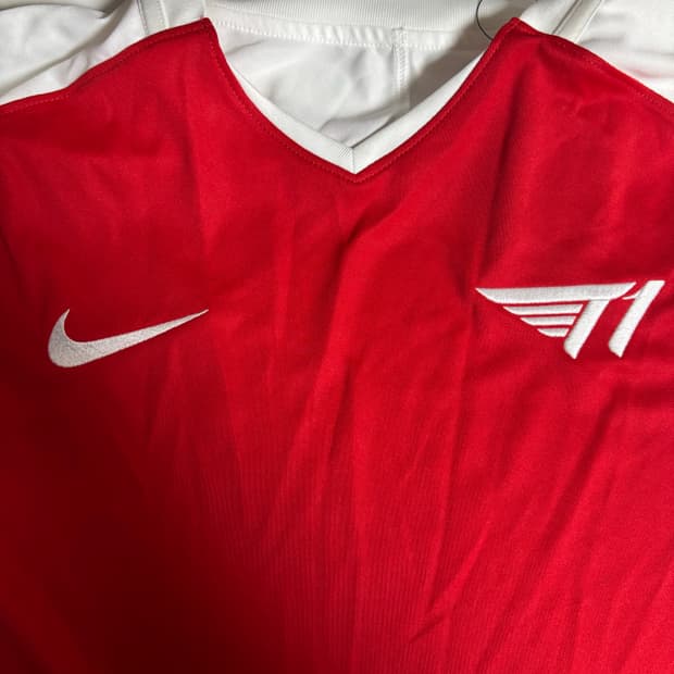 T1나이키 트라이핏 티셔츠(택포함새상품)