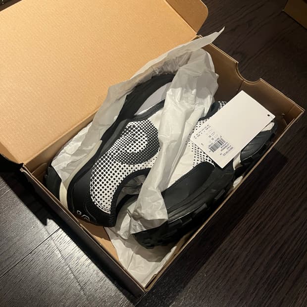 살로몬 x 꼼데가르송 옴므 플러스 240