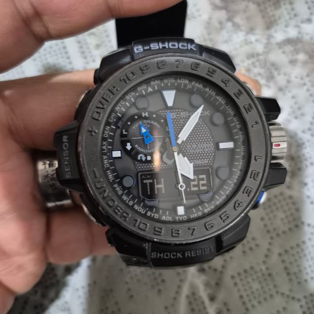 g shock gwn 1000c