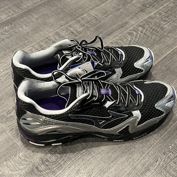 미즈노 웨이브 라이더 10 블랙 샌드 퍼플