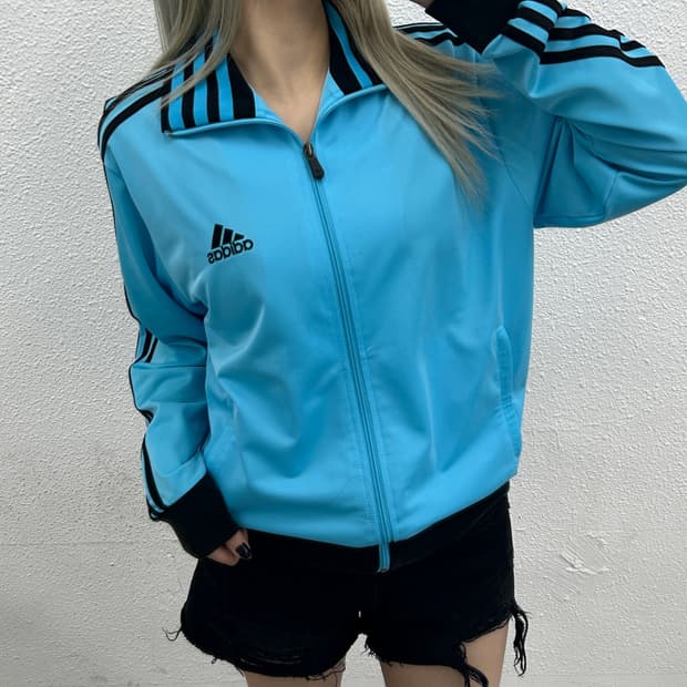 아디다스 에센셜 블랙라인 스카이블루 트랙탑 95