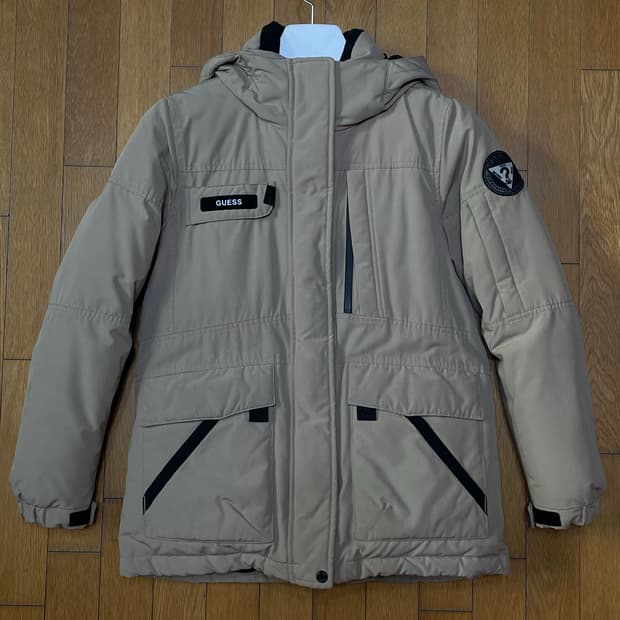 게스 라쿤퍼 덕다운 패딩